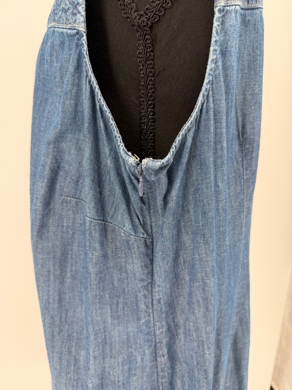 Talbots Plus Chambray Denim Split Neck Dress |‎ Smocked Embroidered Yoke 14W - Picture 7 of 8